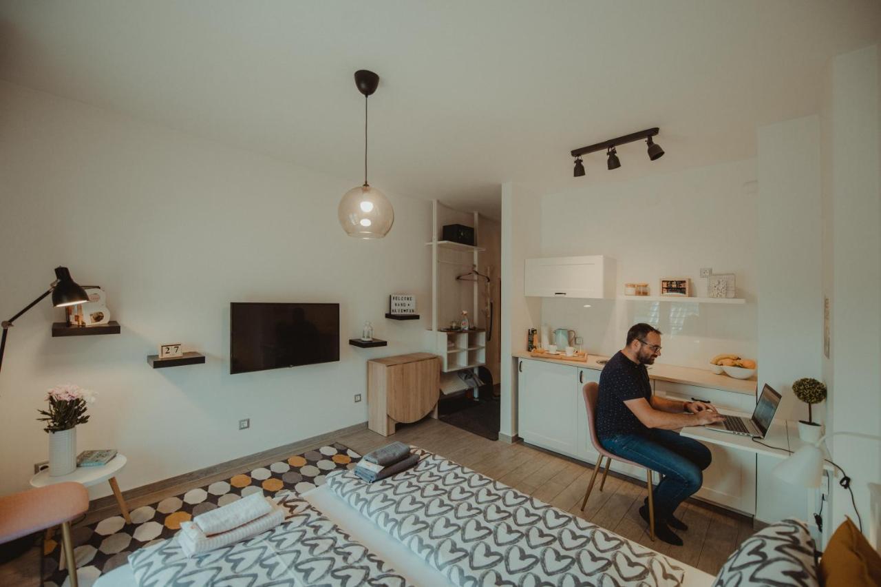 Studio Apartman Centar Đakovo Exterior photo