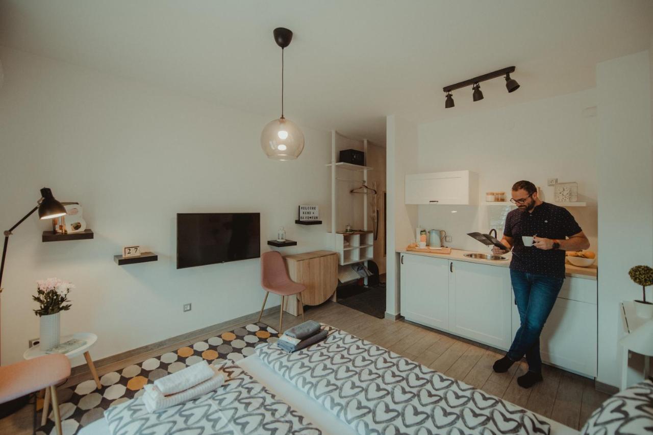 Studio Apartman Centar Đakovo Exterior photo